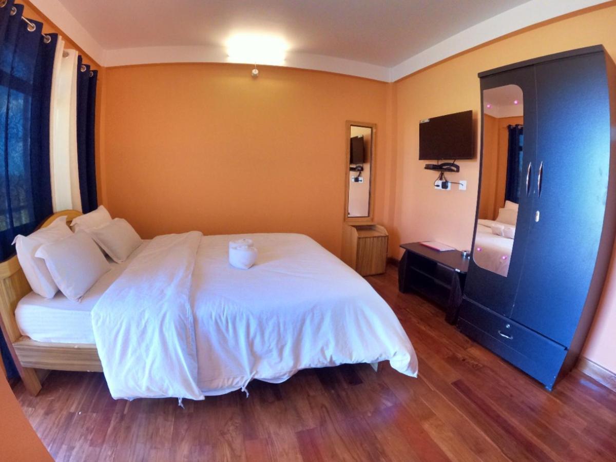 Aurora Guest House Шилонг Екстериор снимка
