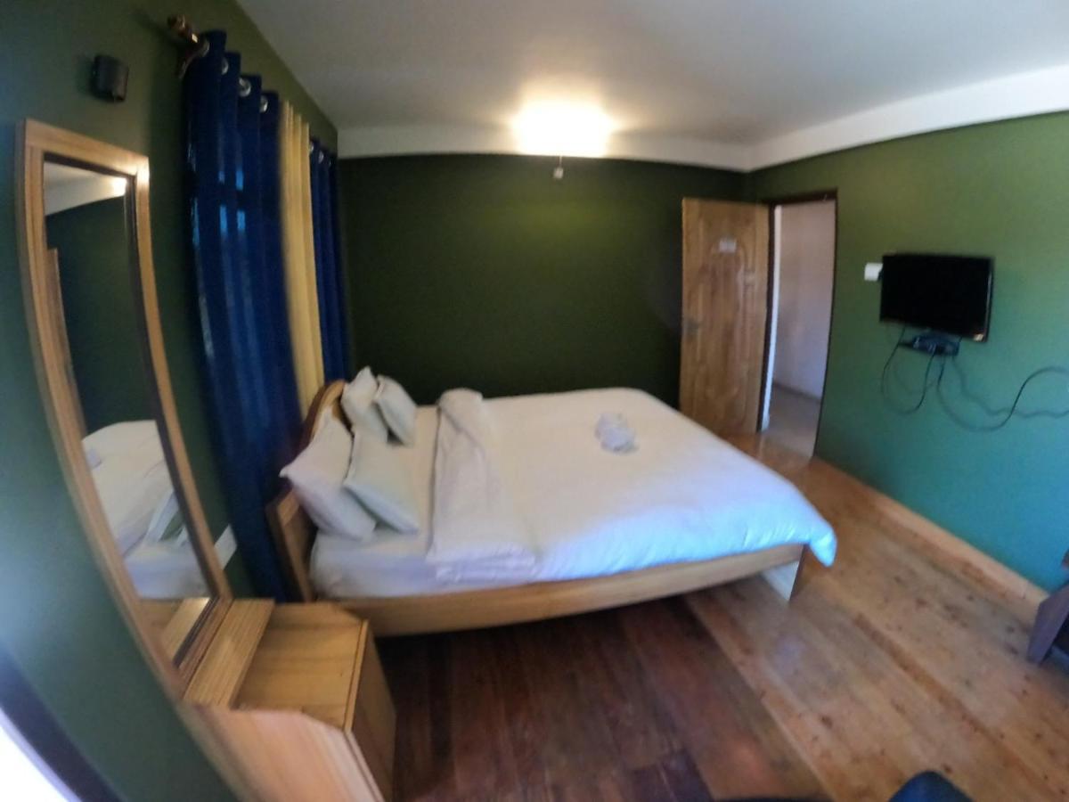 Aurora Guest House Шилонг Екстериор снимка