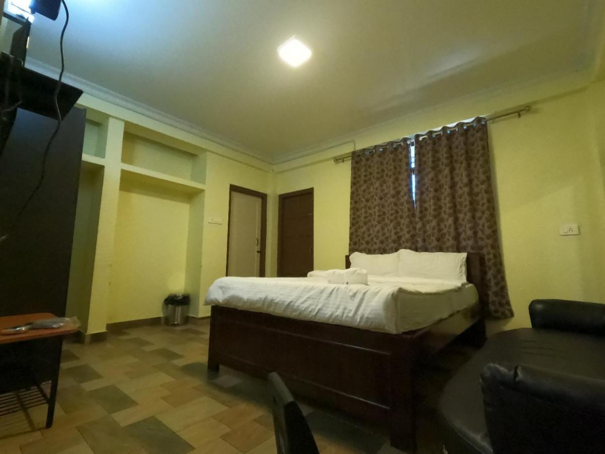 Aurora Guest House Шилонг Екстериор снимка