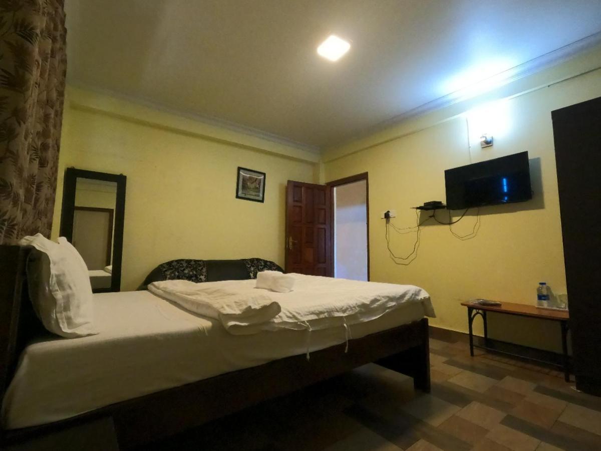 Aurora Guest House Шилонг Екстериор снимка