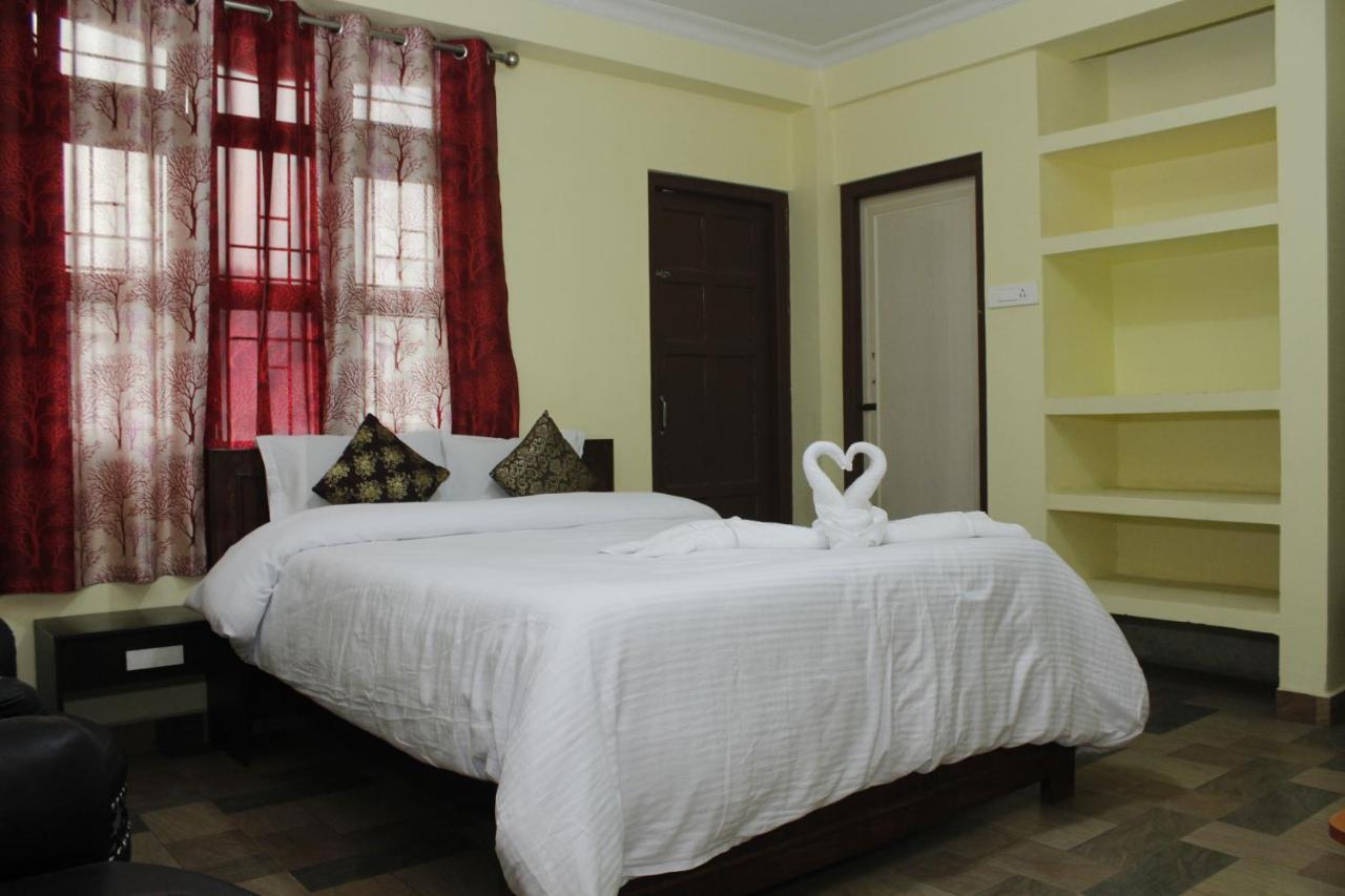Aurora Guest House Шилонг Екстериор снимка