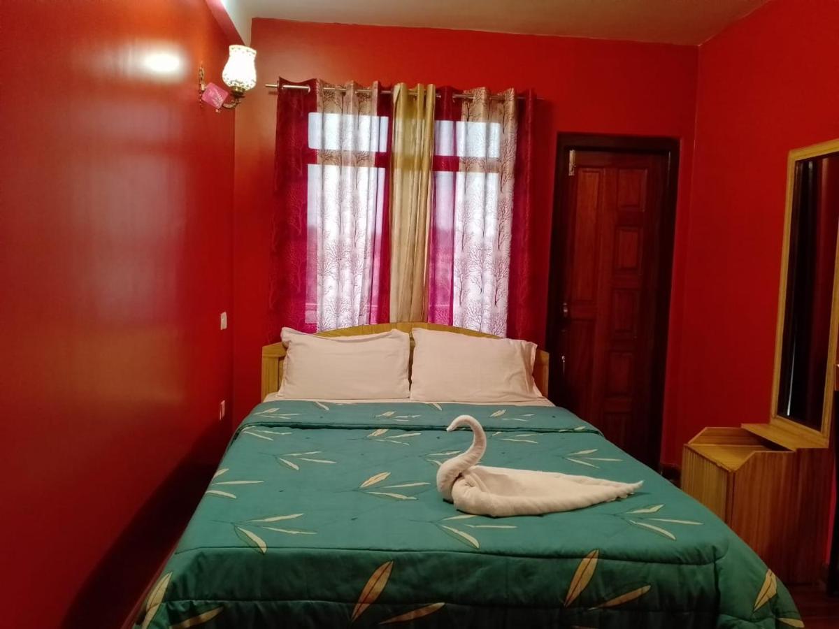Aurora Guest House Шилонг Екстериор снимка