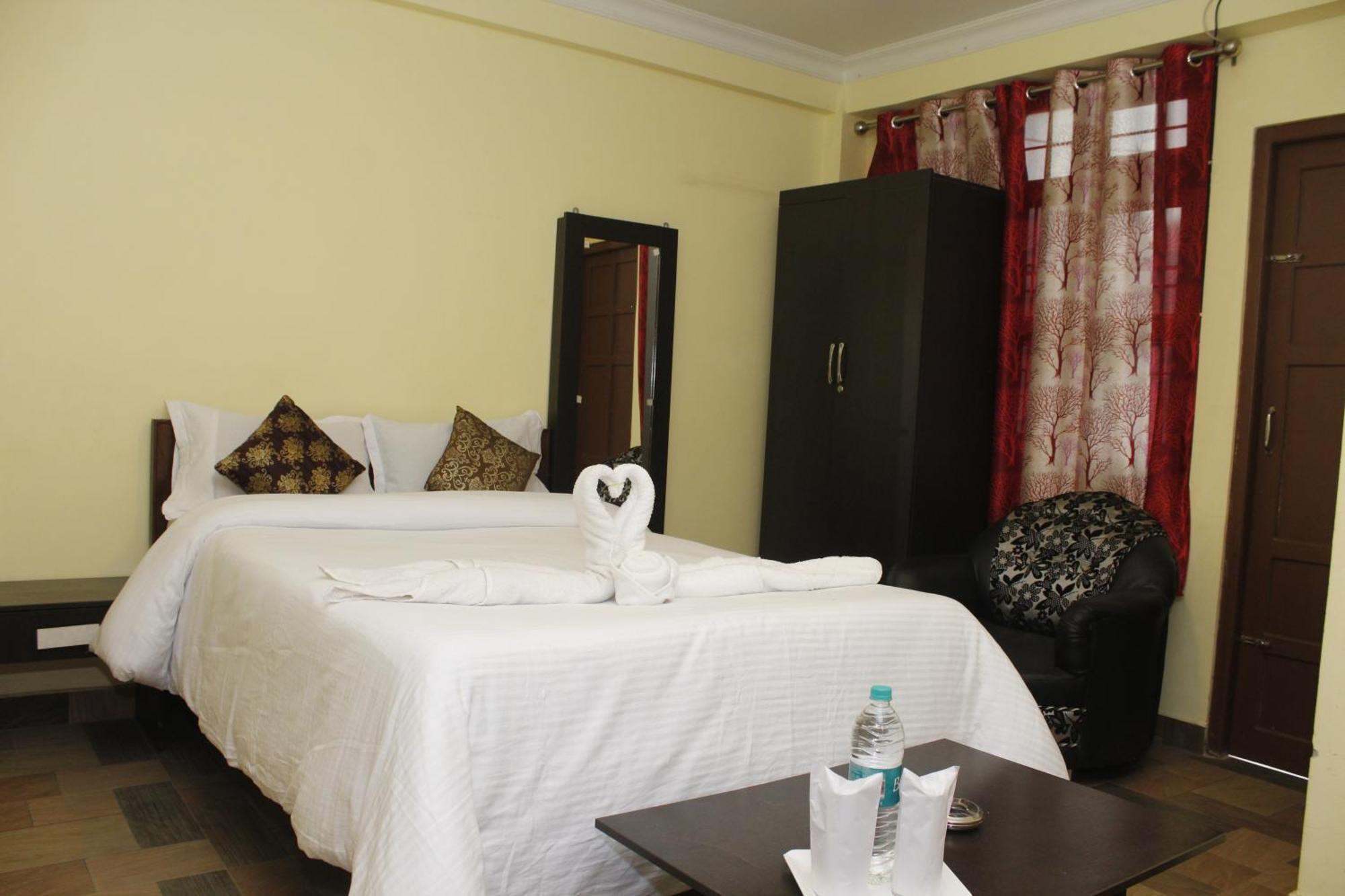 Aurora Guest House Шилонг Екстериор снимка