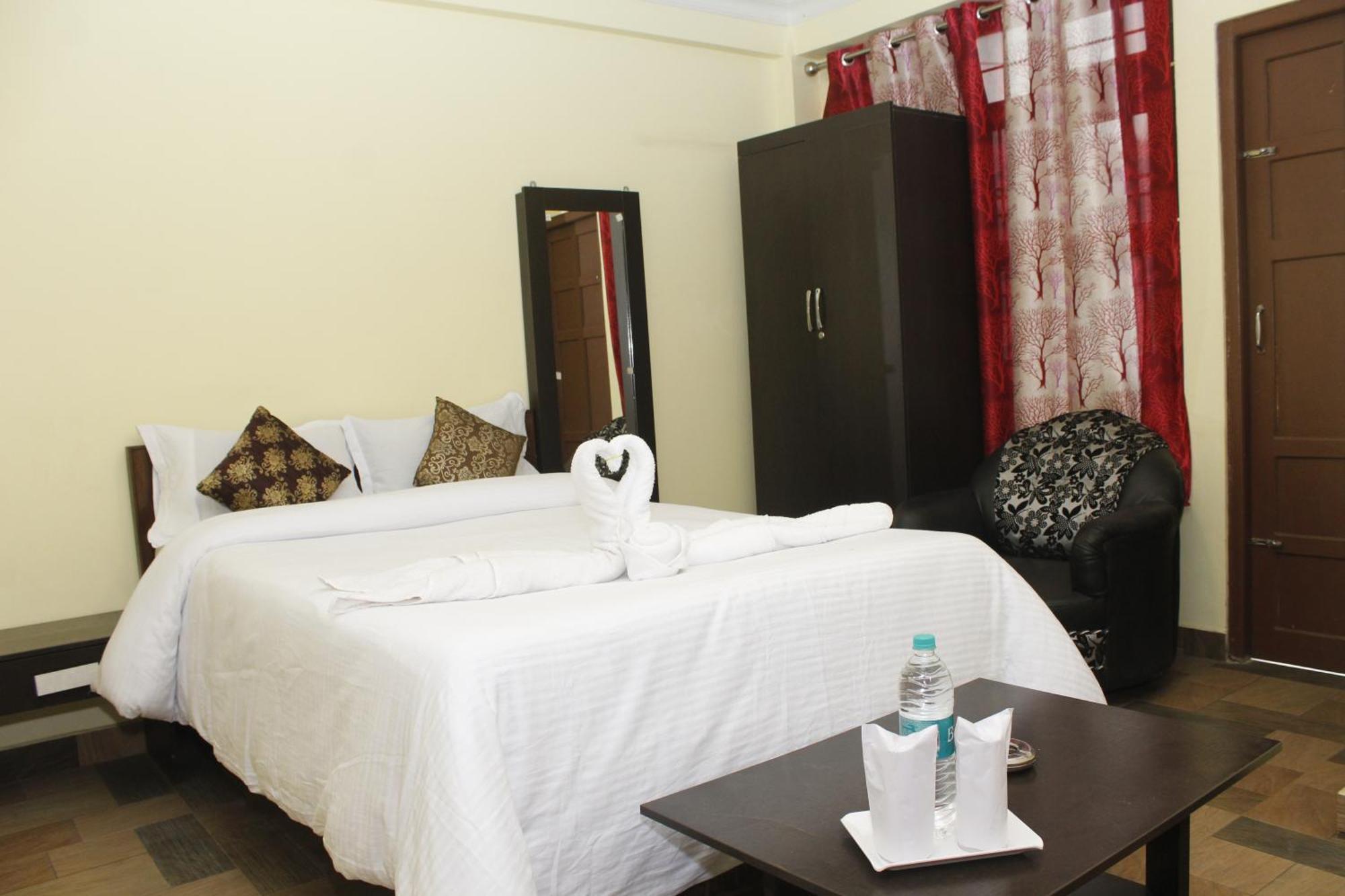 Aurora Guest House Шилонг Екстериор снимка