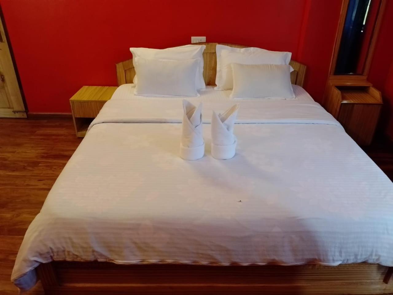 Aurora Guest House Шилонг Екстериор снимка