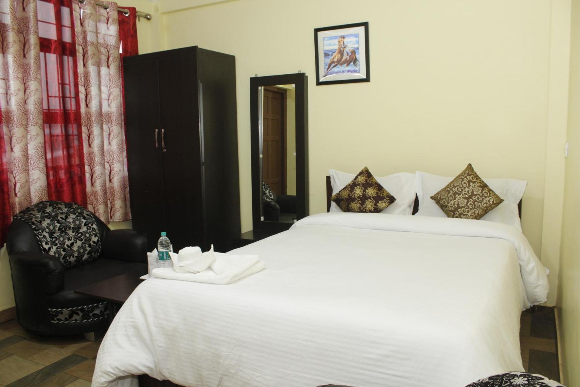 Aurora Guest House Шилонг Екстериор снимка